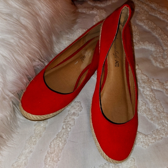American Eagle Outfitters Shoes - Espadrilles wedges!